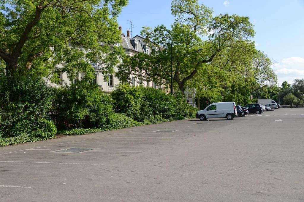 Appartement Charmant Tres Proche Centre-Ville, Parking Gratuits, Mulhouse Centre ภายนอก รูปภาพ